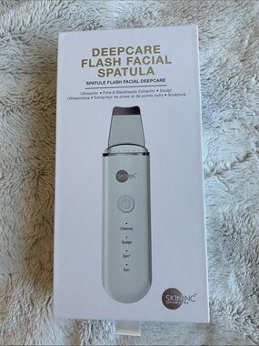 SKININC Deepcare Flash Facial Spatula - White